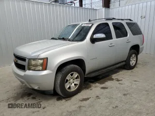 2013 Chevrolet Tahoe LT z VIN 1GNSKBE06DR254487, wystawiony jako Copart lot #54862225 z przebiegiem 216 623 mil mil oraz Czysty tytuł • Clean title. Historia ofert i sprzedaży dostępna na DreamBid. Obrazek 1.