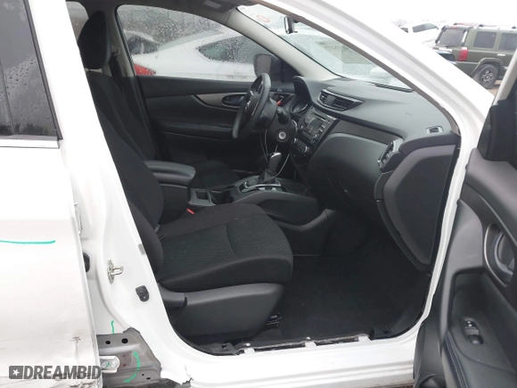 2018 Nissan Rogue Sport S with VIN JN1BJ1CP3JW189846, listed as a IAAI auction lot 41535377 with 69,683 mi miles. Bid and sale history available at carsss.com. Image 5.