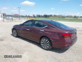 2024 Nissan Altima SV with VIN 1N4BL4DV1RN407831, listed as a IAAI auction lot 41979817 with 44,829 mi miles and . Bid and sale history available at DreamBid. Image 3.