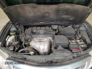 2010 Toyota Camry z VIN JTNBF3EK3A3002517, wystawiony jako Copart lot #57753675 z przebiegiem 196 094 mil mil oraz Szkoda całkowita • Salvage title. Historia ofert i sprzedaży dostępna na DreamBid. Obrazek 11.