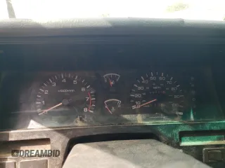 1993 Nissan Frontier z VIN 1N6SD16S1PC347211, wystawiony jako Copart lot #68089234 z przebiegiem 298 344 mil mil oraz Czysty tytuł • Clean title. Historia ofert i sprzedaży dostępna na DreamBid. Obrazek 9.