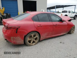 2017 Alfa Romeo Giulia z VIN ZARFAEBN6H7533055, wystawiony jako Copart lot #48777655 z przebiegiem 77 348 mil mil oraz Szkoda całkowita • Salvage title. Historia ofert i sprzedaży dostępna na DreamBid. Obrazek 3.