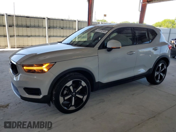 2022 Volvo XC40 Momentum with VIN YV4162UK4N2782984, listed as a Copart auction lot 57573245 with 19,865 mi miles and Salvage title. Bid and sale history available at DreamBid. Image 1.