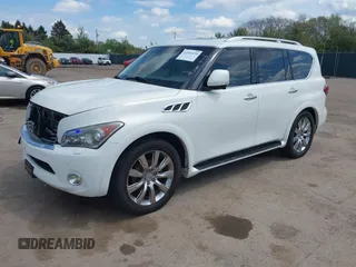2013 Infiniti QX56 z VIN JN8AZ2NE1D9042676, wystawiony jako IAAI lot #42181659 z przebiegiem 113 454 mil mil oraz . Historia ofert i sprzedaży dostępna na DreamBid. Obrazek 2.