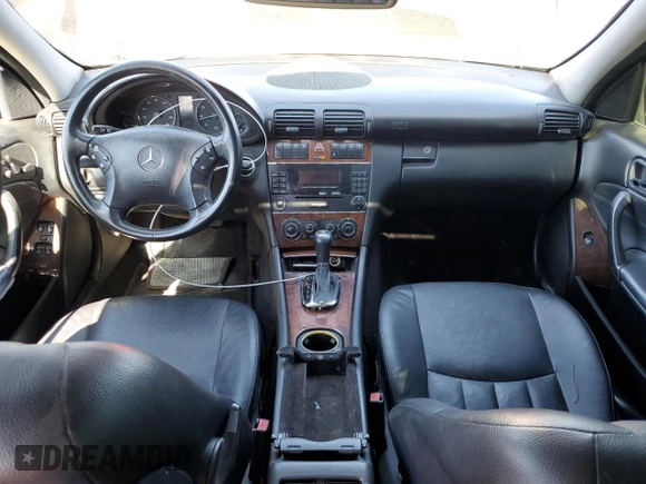 2006 Mercedes-Benz C 280 Luxury with VIN WDBRF92H06F762701, listed as a Copart auction lot 52231174 with 129,563 mi miles and Clean Title. Bid and sale history available at DreamBid. Image 8.