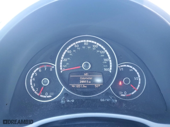 2014 Volkswagen Beetle 2.5L PZEV with VIN 3VWHP7AT1EM606988, listed as a Copart auction lot 46456155 with 39,911 mi miles and Salvage Title. Bid and sale history available at carsss.com. Image 9.