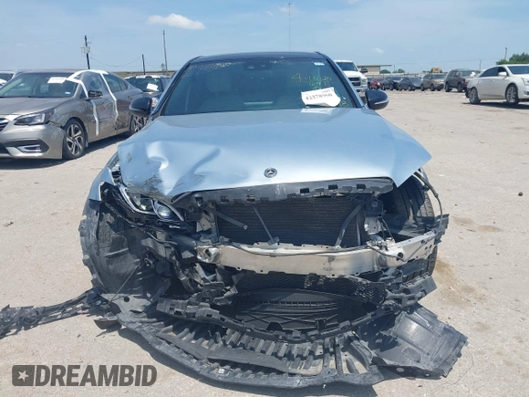 2018 Mercedes-Benz C 43 AMG with VIN 55SWF6EB9JU236198, listed as a IAAI auction lot 42278960 with 48,432 mi miles and . Bid and sale history available at DreamBid. Image 12.
