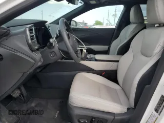 2024 Lexus RX with VIN 2T2BAMBA3RC031454, listed as a Copart auction lot 51141895 with 8,969 mi miles and Salvage Title. Bid and sale history available at carsss.com. Image 7.