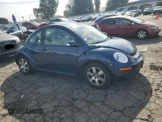 2006 Volkswagen Beetle with VIN 3VWPR31CX6M411570, listed as a Copart auction lot 43664165 with 190,856 mi miles and Salvage Title. Bid and sale history available at DreamBid. Image 4.