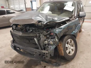 2010 Ford Escape Hybrid with VIN 1FMCU4K31AKC15842, listed as a IAAI auction lot 41332030 with 490,296 mi miles and . Bid and sale history available at DreamBid. Image 12.