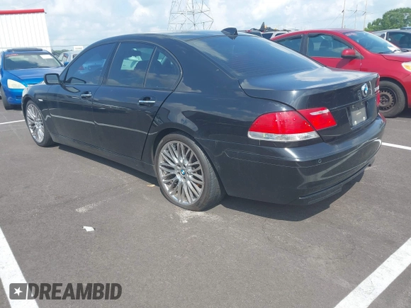 2008 BMW 7 Series 750i with VIN WBAHL83518DT11907, listed as a IAAI auction lot 42553319 with 185,925 mi miles and . Bid and sale history available at DreamBid. Image 3.
