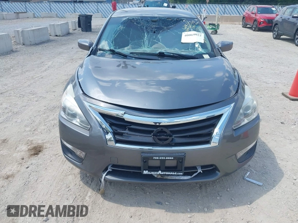 2015 Nissan Altima 2.5 S with VIN 1N4AL3AP1FC454621, listed as a IAAI auction lot 40069022 with 84,296 mi miles. Bid and sale history available at carsss.com. Image 6.