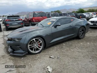 2017 Chevrolet Camaro 2SS with VIN 1G1FH1R79H0182651, listed as a Copart auction lot 56118715 with 61,167 mi miles and Salvage title. Bid and sale history available at DreamBid. Image 1.