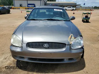2001 Hyundai Sonata GLS with VIN KMHWF35V61A477442, listed as a Copart auction lot 64907884 with 160,326 mi miles and Salvage Title. Bid and sale history available at carsss.com. Image 5.