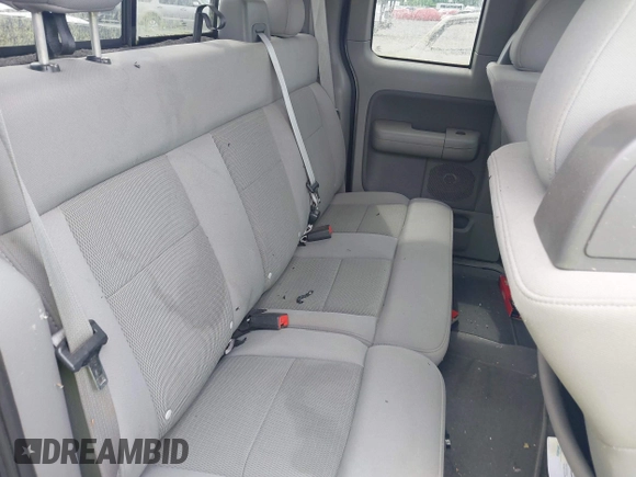 2004 Ford F-150 XLT with VIN 1FTPX14534NB86924, listed as a IAAI auction lot 42308126 with 185,128 mi miles and . Bid and sale history available at DreamBid. Image 8.
