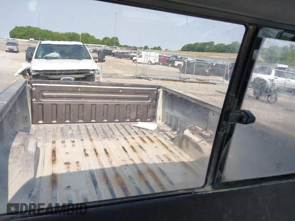 2013 Ford F-250 XL with VIN 1FTBF2B62DEB30570, listed as a IAAI auction lot 42389432 with 77,983 mi miles and . Bid and sale history available at DreamBid. Image 8.
