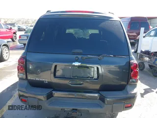 2006 Chevrolet TrailBlazer LS with VIN 1GNES16S066128752, listed as a IAAI auction lot 41830619 with 182,729 mi miles. Bid and sale history available at carsss.com. Image 17.
