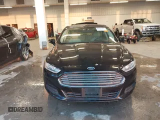 2013 Ford Fusion SE with VIN 3FA6P0HR7DR122844, listed as a IAAI auction lot 41357817 with 122,776 mi miles. Bid and sale history available at carsss.com. Image 12.