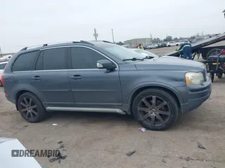2007 Volvo XC90 V8 with VIN YV4CZ852471365438, listed as a IAAI auction lot 41448132 with 246,077 mi miles. Bid and sale history available at carsss.com. Image 13.