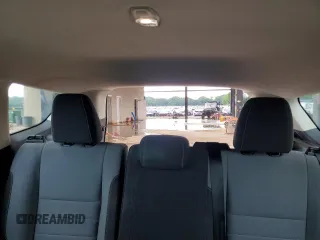 2017 Ford Escape S z VIN 1FMCU0F73HUB48990, wystawiony jako Copart lot #56843835 z przebiegiem 147 780 mil mil oraz Szkoda całkowita • Salvage title. Historia ofert i sprzedaży dostępna na DreamBid. Obrazek 10.