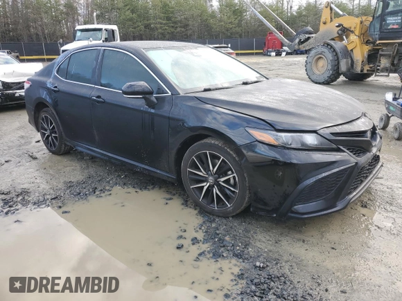 2022 Toyota Camry SE with VIN 4T1G11AK4NU663147, listed as a Copart auction lot 85632014 with 85,362 mi miles and Salvage Title. Bid and sale history available at carsss.com. Image 4.