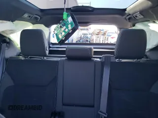 2022 Land Rover Discovery with VIN SALRT2EX9N2457684, listed as a Copart auction lot 88358805 with 40,140 mi miles and Salvage Title. Bid and sale history available at DreamBid. Image 10.