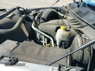 2014 Ram 1500 Express z VIN 3C6JR6AT8EG127188, wystawiony jako IAAI lot #41658879 z przebiegiem 93 431 mil mil oraz . Historia ofert i sprzedaży dostępna na DreamBid. Obrazek 12.