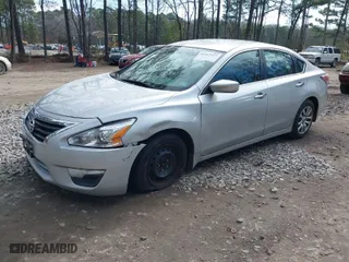 2014 Nissan Altima 2.5 with VIN 1N4AL3AP0EN371247, listed as a IAAI auction lot 41612477 with 233,716 mi miles. Bid and sale history available at carsss.com. Image 2.