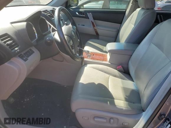 2013 Toyota Highlander Hybrid Limited with VIN JTEDC3EH9D2018074, listed as a Copart auction lot 69518114 with 73,111 mi miles and Salvage Title. Bid and sale history available at carsss.com. Image 7.
