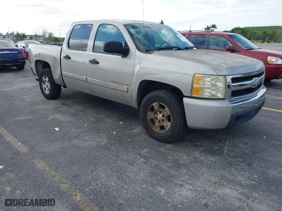2008 Chevrolet Silverado 1500 LTZ with VIN 3GCEC13J28G138640, listed as a IAAI auction lot 42094031 with 246,804 mi miles. Bid and sale history available at carsss.com. Image 1.
