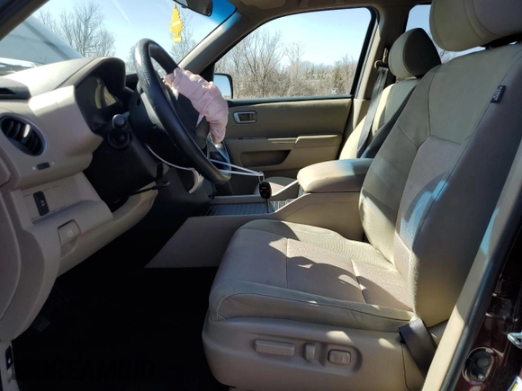 2011 Honda Pilot EX with VIN 5FNYF4H40BB080680, listed as a Copart auction lot 48696295 with 103,901 mi miles and Salvage Title. Bid and sale history available at carsss.com. Image 7.