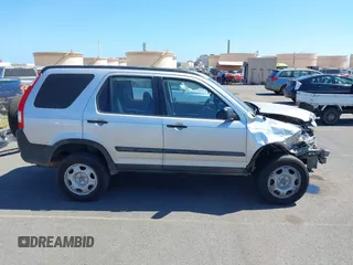 2006 Honda CR-V LX z VIN JHLRD78506C015631, wystawiony jako IAAI lot #41978437 z przebiegiem 109 528 mil mil oraz . Historia ofert i sprzedaży dostępna na DreamBid. Obrazek 14.