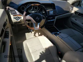 2015 Mercedes-Benz E 400 with VIN WDDKK6FF4FF297156, listed as a Copart auction lot 49464815 with 45,750 mi miles and Salvage title. Bid and sale history available at DreamBid. Image 8.