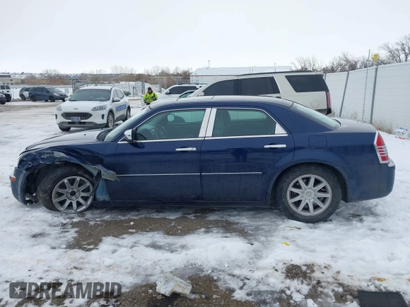 2006 Chrysler 300 C with VIN 2C3LA63H96H289693, listed as a IAAI auction lot 41308366 with 128,814 mi miles. Bid and sale history available at carsss.com. Image 15.