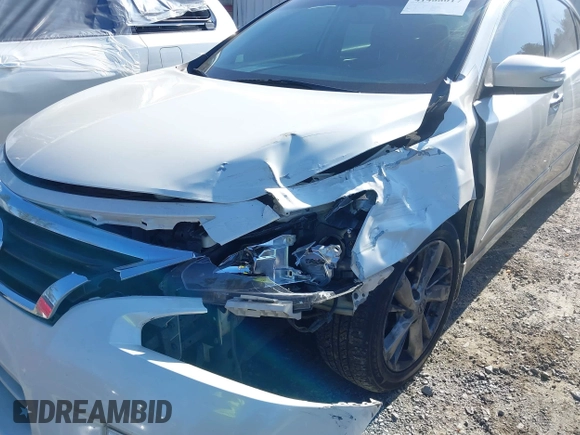 2015 Nissan Altima SL with VIN 1N4AL3APXFC494292, listed as a IAAI auction lot 41488017 with 195,475 mi miles and . Bid and sale history available at DreamBid. Image 6.
