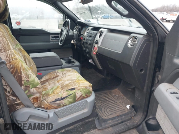 2011 Ford F-150 XL with VIN 1FTFW1EF4BFC28952, listed as a IAAI auction lot 41792908 with 122,460 mi miles. Bid and sale history available at carsss.com. Image 5.