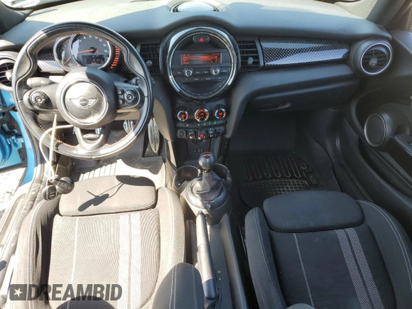 2015 MINI Hardtop S with VIN WMWXP7C5XF2A59743, listed as a Copart auction lot 53629035 with 88,736 mi miles and Salvage Title. Bid and sale history available at DreamBid. Image 8.