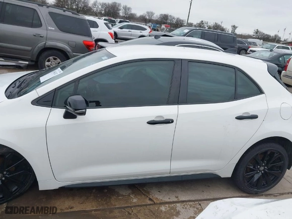 2020 Toyota Corolla Hatchback SE with VIN JTND4RBE1L3079177, listed as a IAAI auction lot 41566767 with 156,236 mi miles. Bid and sale history available at carsss.com. Image 15.