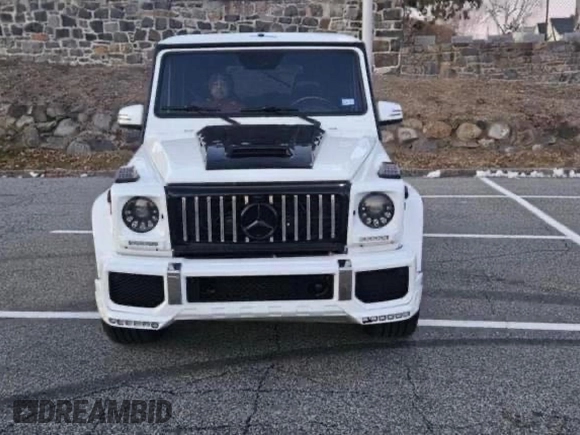 2002 Mercedes-Benz G 500 with VIN WDCYR49E22X132146, listed as a Copart auction lot 55936655 with 208,917 mi miles and Clean Title. Bid and sale history available at DreamBid. Image 9.
