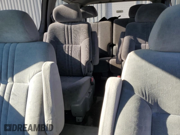 2003 Toyota Sienna LE with VIN 4T3ZF13C13U544539, listed as a Copart auction lot 61351734 with 308,289 mi miles and Salvage Title. Bid and sale history available at carsss.com. Image 10.