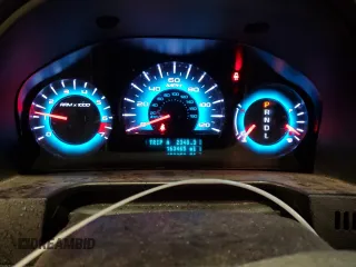 2012 Ford Fusion SE z VIN 3FAHP0HA3CR425346, wystawiony jako Copart lot #60815425 z przebiegiem 163 465 mil mil oraz Szkoda całkowita • Salvage title. Historia ofert i sprzedaży dostępna na DreamBid. Obrazek 9.