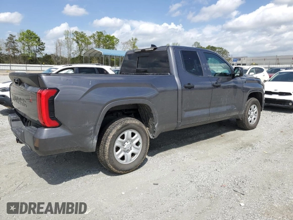2022 Toyota Tundra SR z VIN 5TFKB5DA7NX047592, wystawiony jako Copart lot #51610295 z przebiegiem 50 737 mil mil oraz Szkoda całkowita • Salvage title. Historia ofert i sprzedaży dostępna na DreamBid. Obrazek 3.