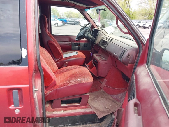1994 Chevrolet Astro with VIN 1GNEL19W5RB176819, listed as a IAAI auction lot 42116566 with 179,027 mi miles. Bid and sale history available at carsss.com. Image 5.