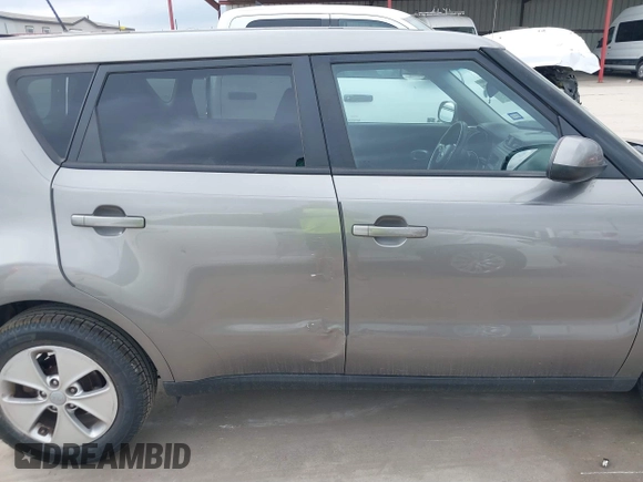 2016 Kia Soul with VIN KNDJN2A2XG7291867, listed as a IAAI auction lot 40799245 with 125,455 mi miles. Bid and sale history available at carsss.com. Image 14.