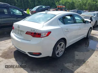 2017 Acura ILX Premium with VIN 19UDE2F72HA001483, listed as a IAAI auction lot 42586161 with 31,332 mi miles and . Bid and sale history available at DreamBid. Image 4.