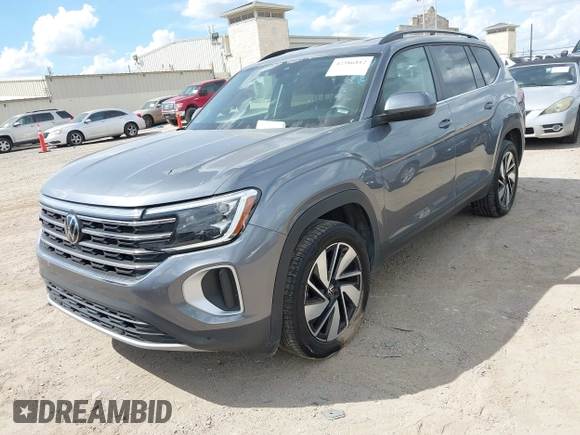 2024 Volkswagen Atlas SE z VIN 1V2HR2CA8RC563655, wystawiony jako IAAI lot #42586812 z przebiegiem 36 426 mil mil oraz . Historia ofert i sprzedaży dostępna na DreamBid. Obrazek 17.