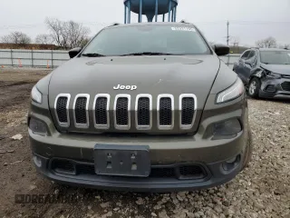 2015 Jeep Cherokee Latitude z VIN 1C4PJMCS7FW515406, wystawiony jako Copart lot #52331155 z przebiegiem 129 815 mil mil oraz Szkoda całkowita • Salvage title. Historia ofert i sprzedaży dostępna na DreamBid. Obrazek 5.