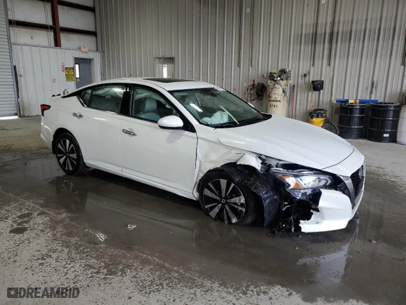 2022 Nissan Altima 2.5 SL with VIN 1N4BL4EW2NN413137, listed as a Copart auction lot 52367365 with 11,992 mi miles and Salvage Title. Bid and sale history available at carsss.com. Image 4.