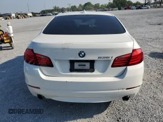 2011 BMW 5 Series 535i z VIN WBAFR7C55BC603380, wystawiony jako Copart lot #55961545 z przebiegiem Nie podano mil oraz Nie do naprawy • Non repairable. Historia ofert i sprzedaży dostępna na DreamBid. Obrazek 6.