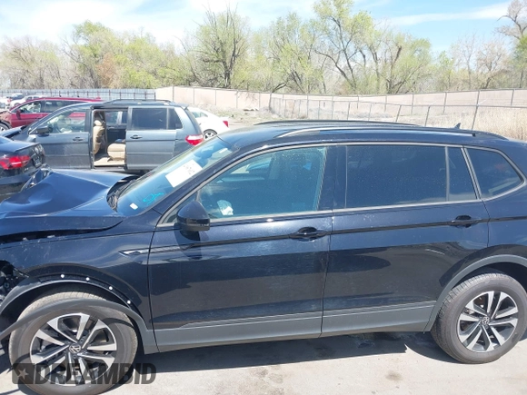 2023 Volkswagen Tiguan S с VIN 3VVRB7AX4PM072320, выставлен на аукционе IAAI как лот 41967612 с пробегом 10 029 миль миль и . История ставок и продаж доступна на DreamBid. Изображение 14.